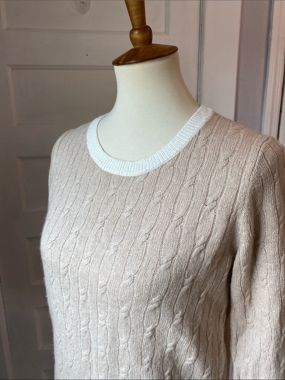 Ann Taylor LOFT Cable Knit Crew Sweater, Size M - Picture 9 of 14